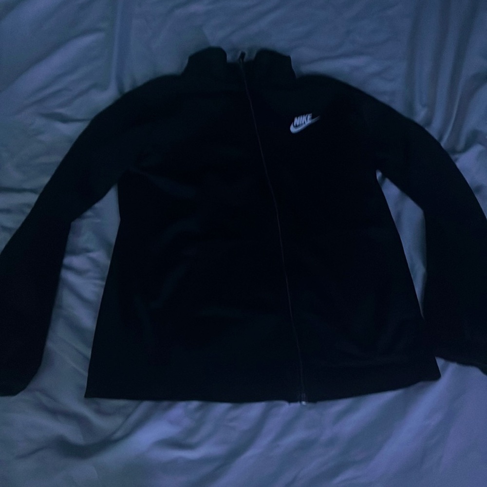 Black Nike zip up jacket large kids